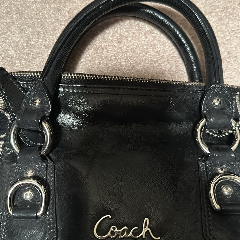 Coach Purse - Picture 4 of 8